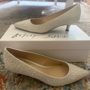 Betsy Johnson Pearl White Heels